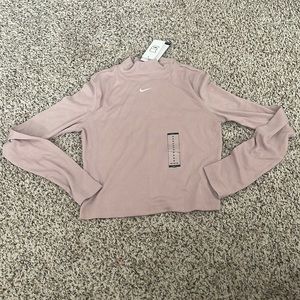 Nike Sportswear Collection Essentials Women's Long-Sleeve Mock Top